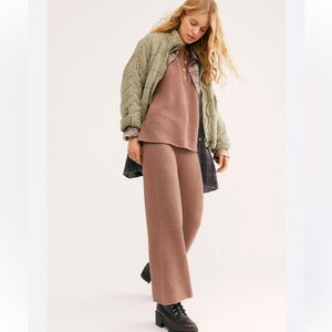 Free People Beach Hailee Wide-Leg, Cropped Brown Waffle Knit Sweater Pants Sz M